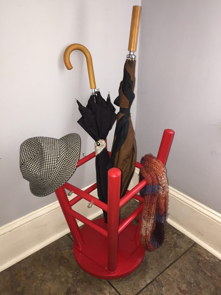 Goodwill blog stool upcycle umbrella stand