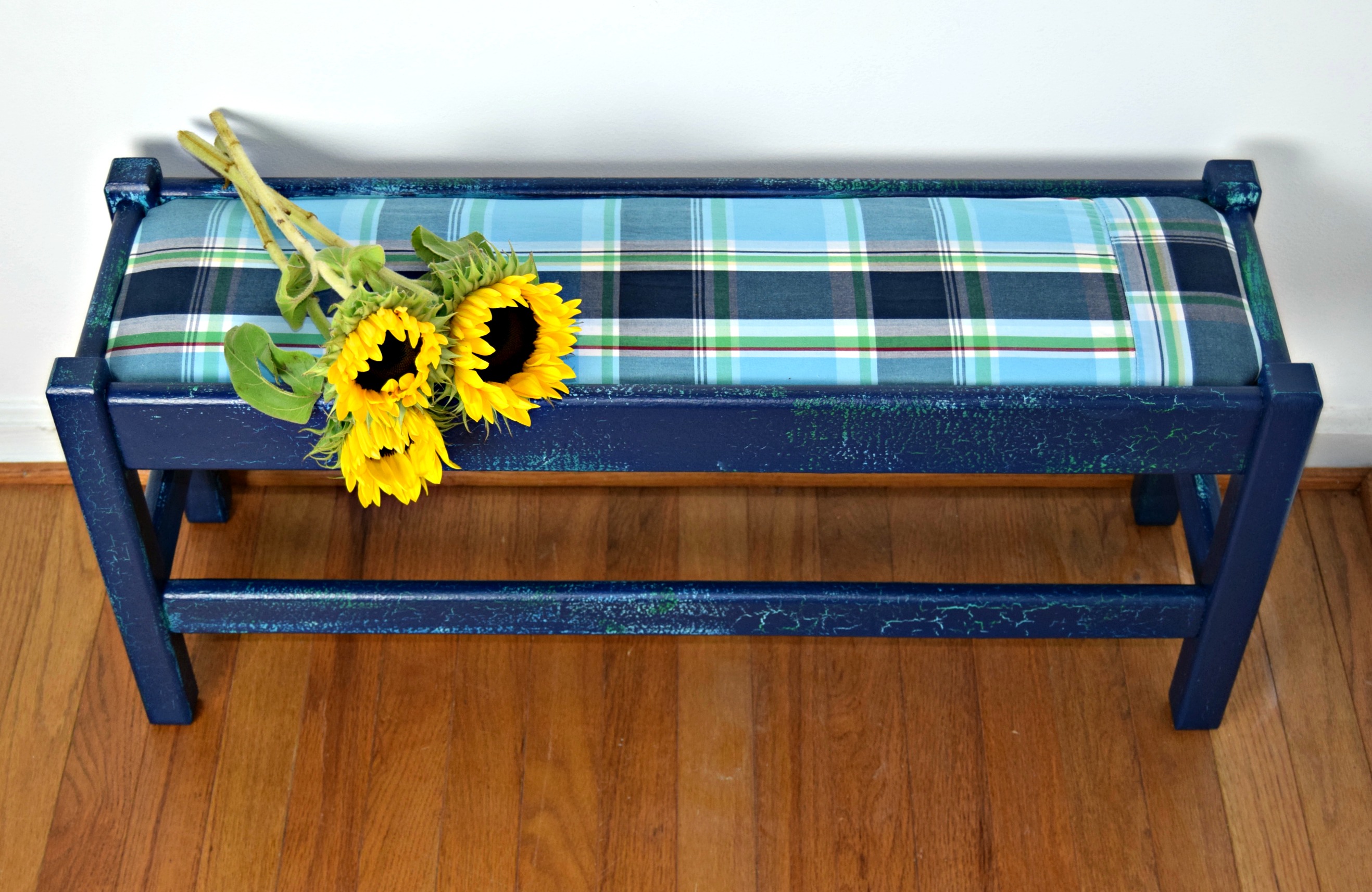 Courtney's completed bench adorned with sunflowers