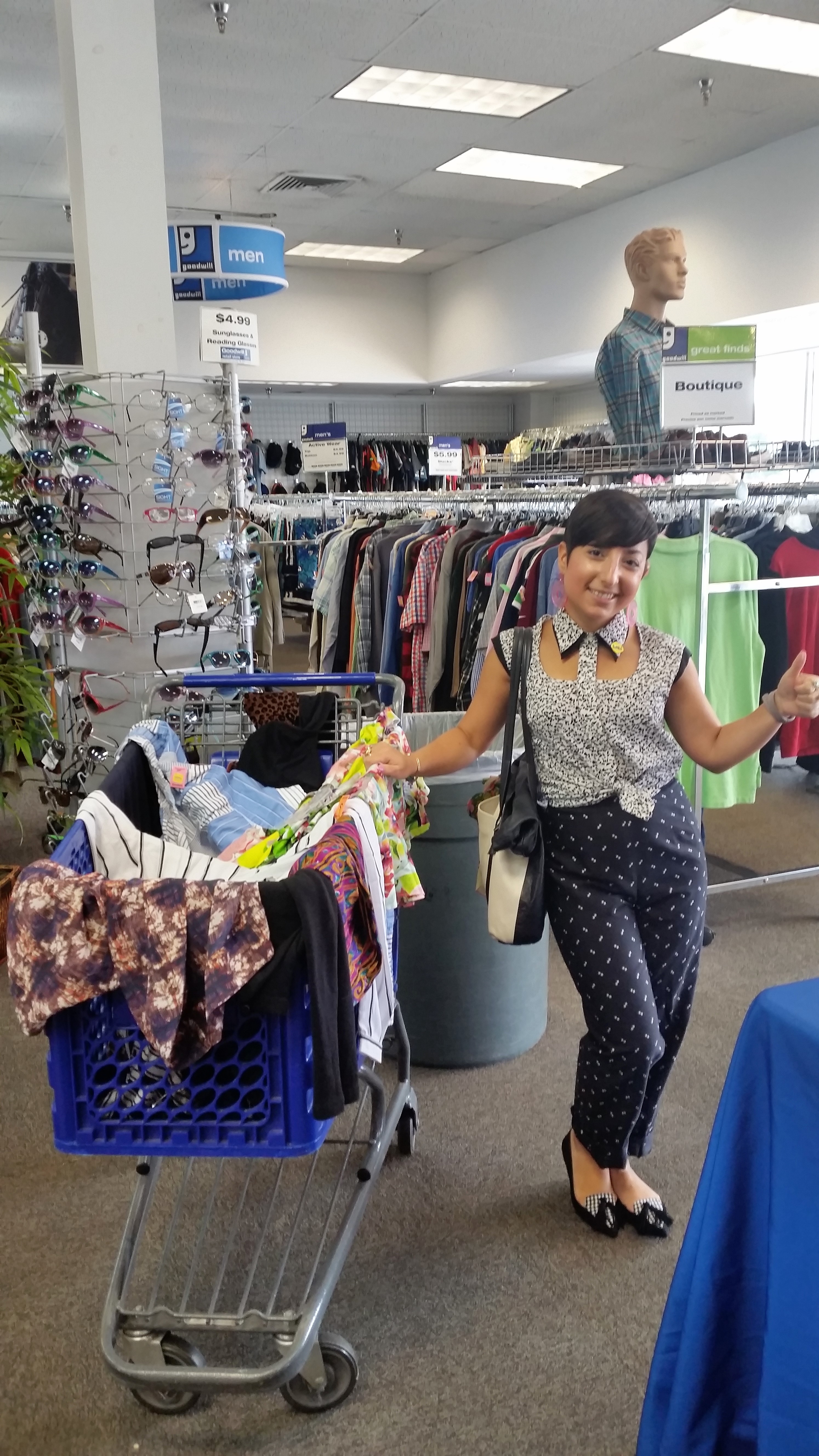 carolyn poses with full shopping cart at Richmond Hwy meetup