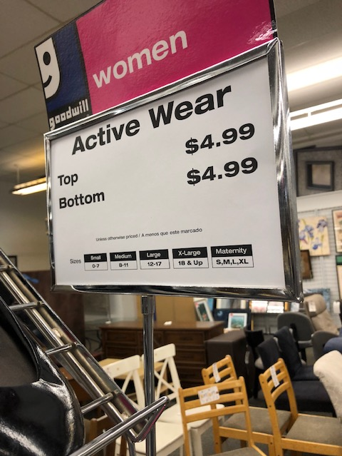 Your local goodwill employee has found something amazing, a peice of lularoe  clothing she would actually wear : r/LuLaNo