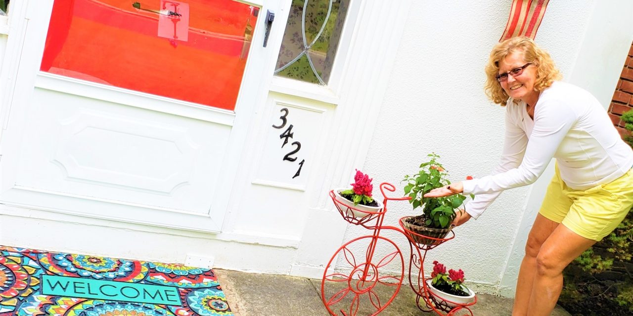 Open the Door to a New Season: 5 Steps to a Friendly Front Entry