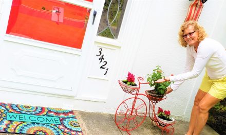 Open the Door to a New Season: 5 Steps to a Friendly Front Entry
