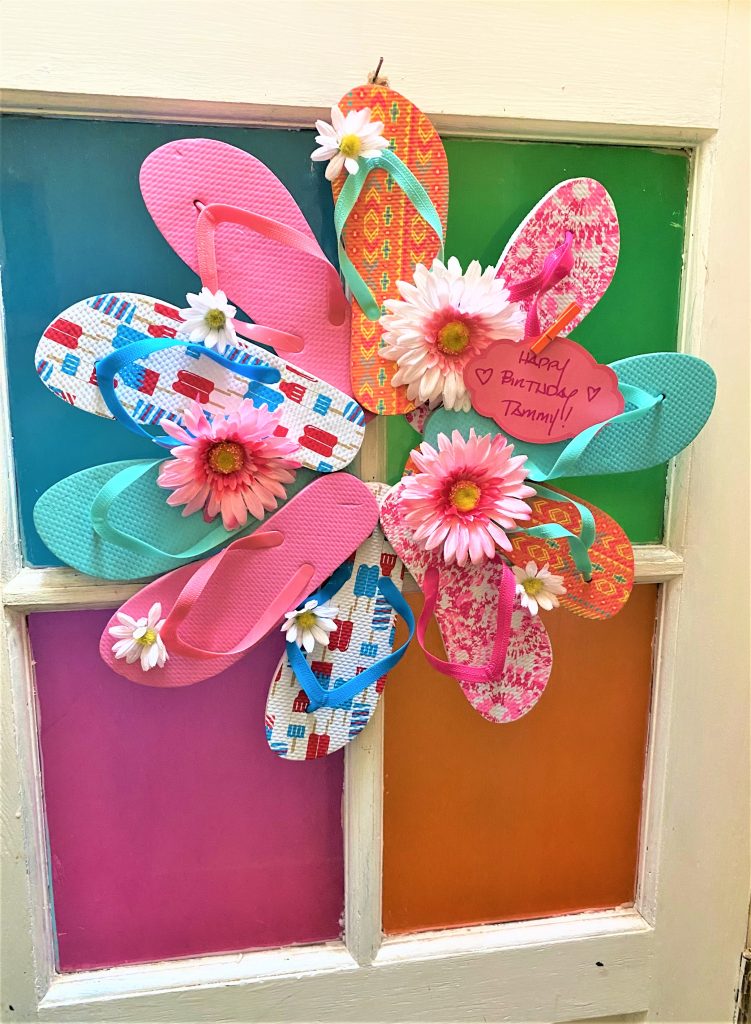 Colorful flip flop wreath - Get your summer on! - LIFE, CREATIVELY