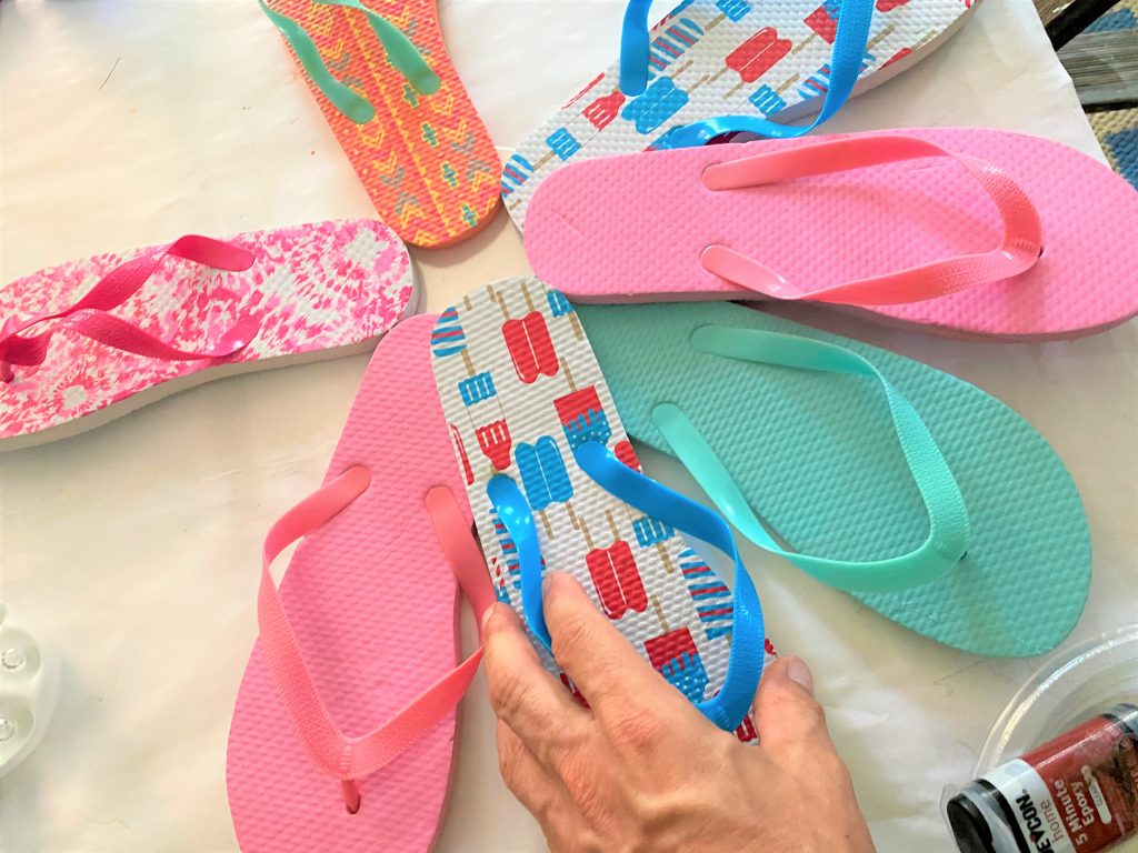 Birthday Gift DIY: Flip Flop Summer Wreath - Finding Your Good