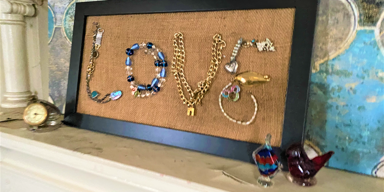DIY: Repurposed Jewelry Signs