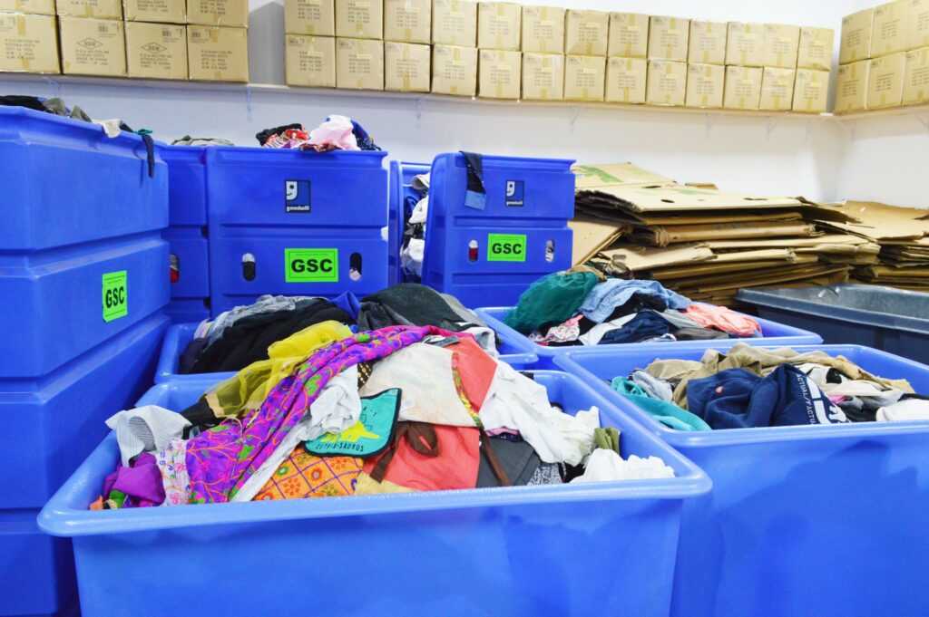 FINDING YOUR GOOD A Look Inside the Goodwill Donations Process