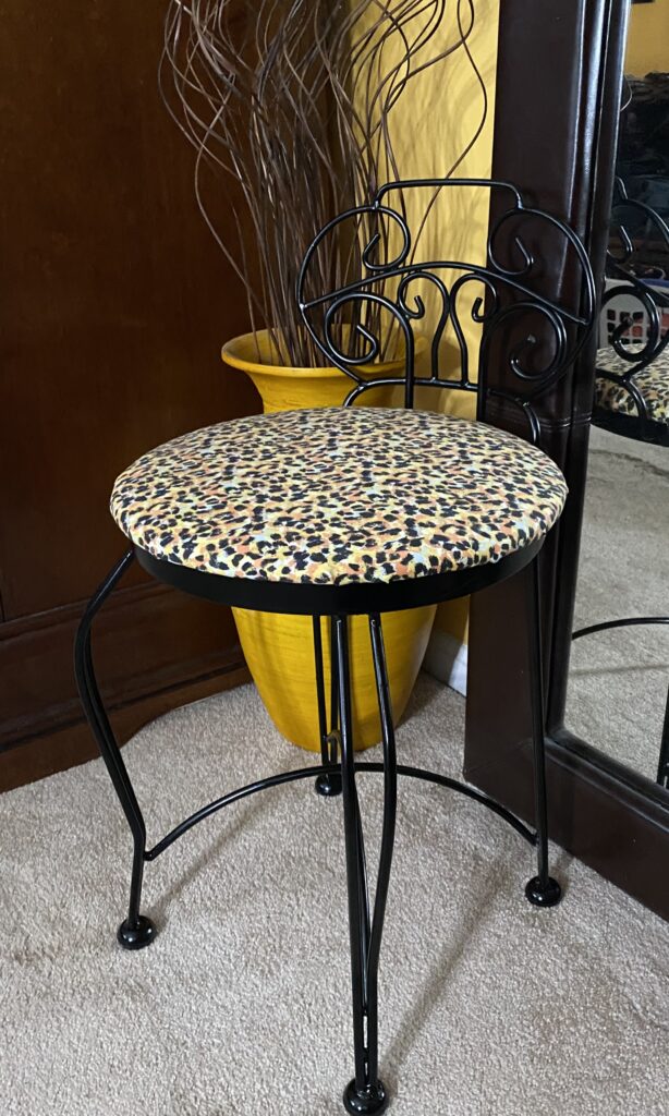 How to Quickly Reupholster a Thrifted Vanity Stool Finding Your Good