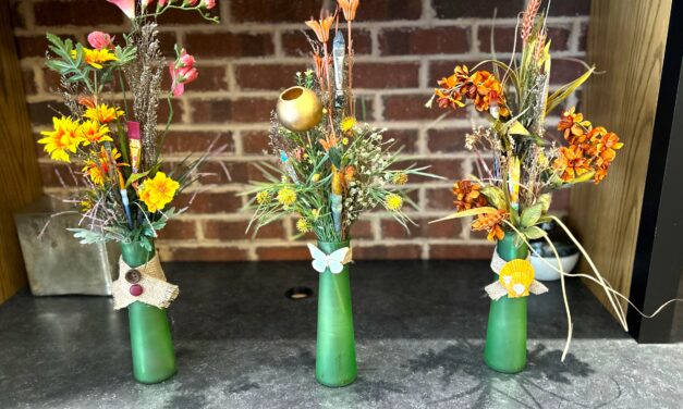 How to Create Arty Autumn Arrangements Using Thrift Finds