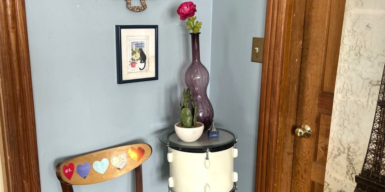 How-To: Upcycle Silver Trays Into Message & Chalk Boards